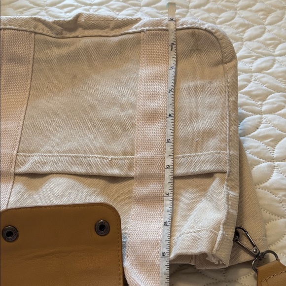 Cream Canvas Crossbody Work Tool Bag With Loads of inside and Outside Pockets - Picture 9 of 11